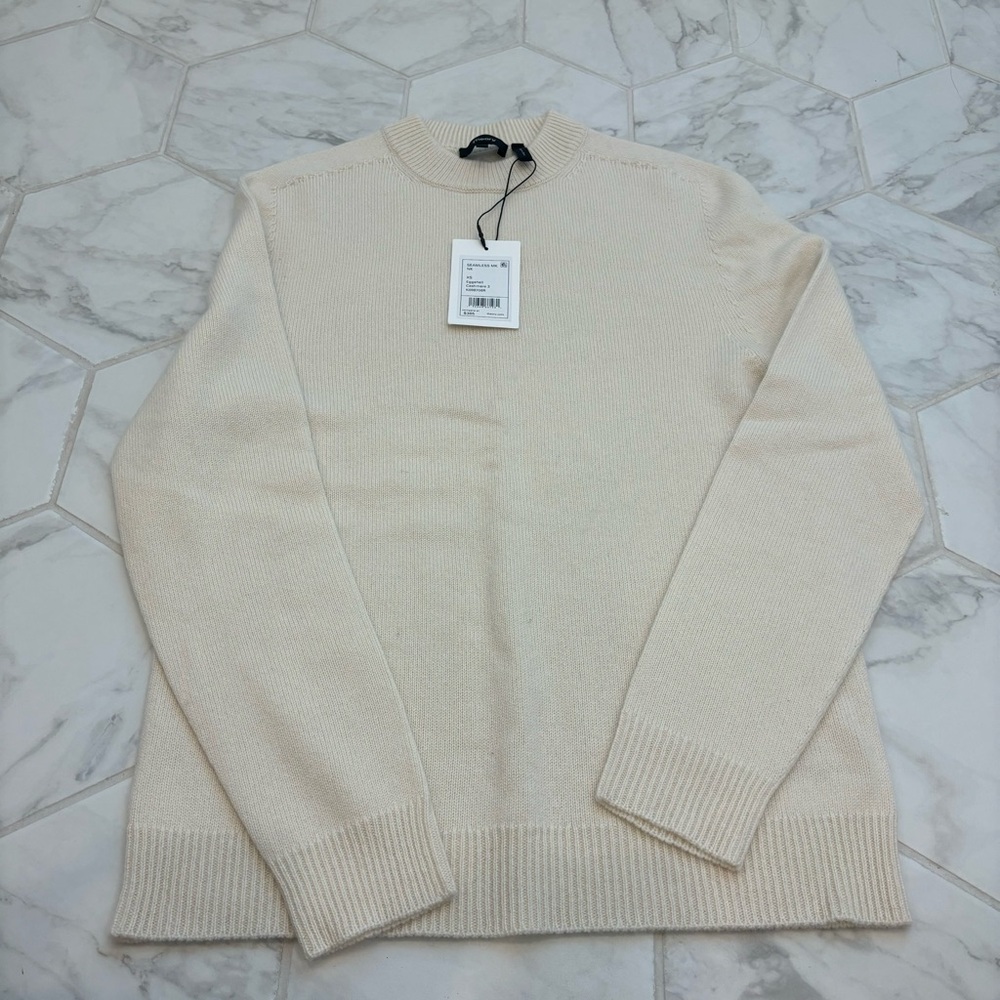 Theory Cashmere Sweater in Eggshell